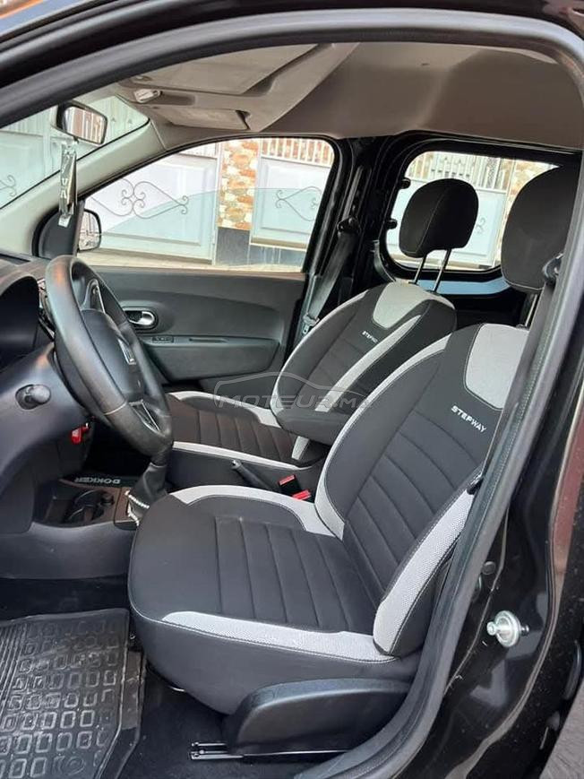 Dokker 2021  Stepway 2021