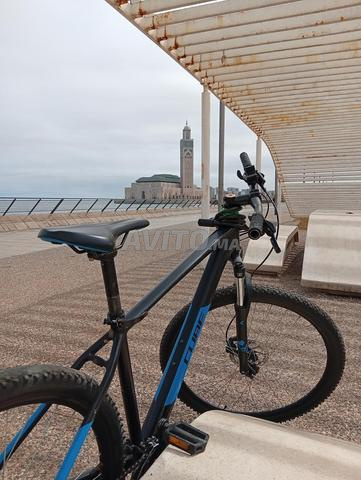 VÉLO DE MARQUE CUBE - 2