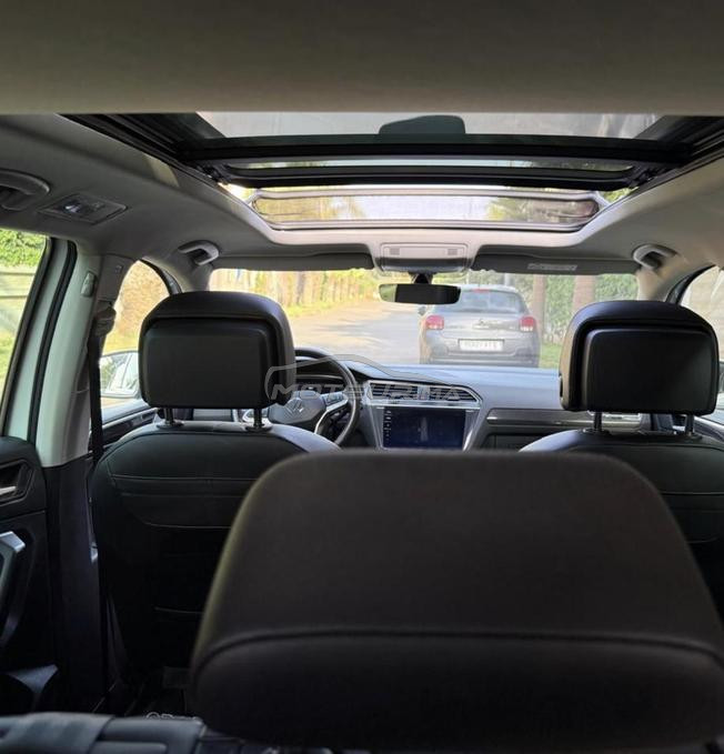 salam je mets en vente ma voiture Tiguan 