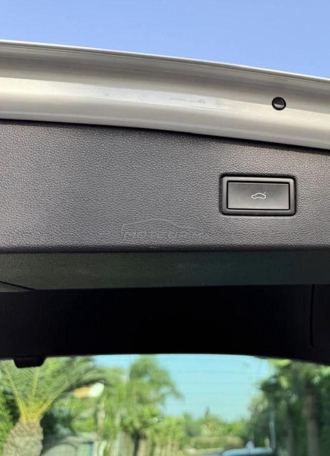 salam je mets en vente ma voiture Tiguan 