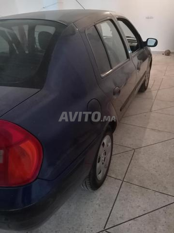 Clio toujours propre - 2