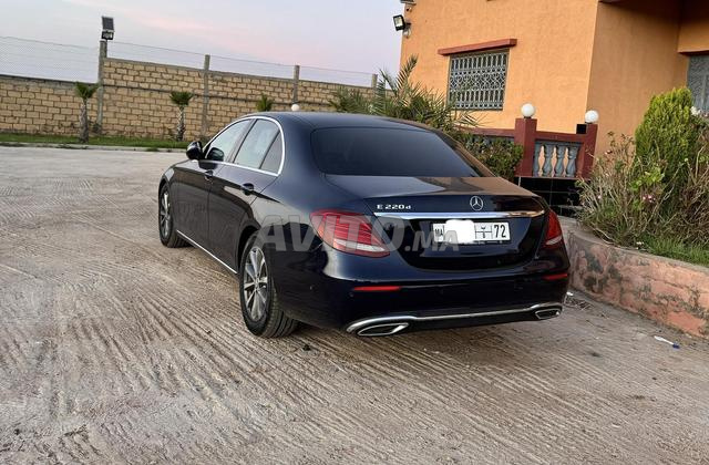 MERCEDES E220 LUXE - 2