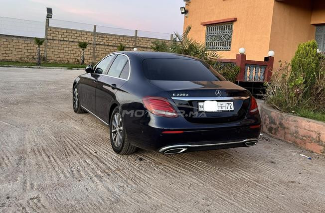 MERCEDES E220 LUXURY 