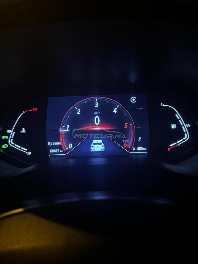 clio 5 version RS line  .