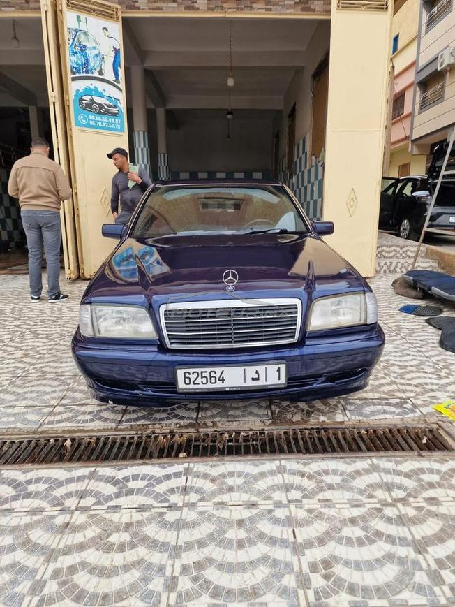 202 isans dariba 300dh