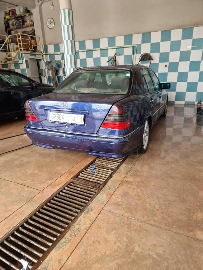 202 isans dariba 300dh