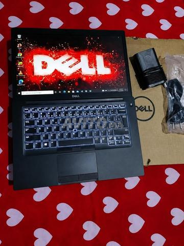 Dell i5 6ème RAM 8 Disque 256 SSD Écran 14