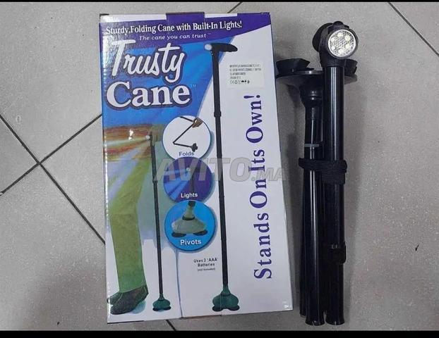 Canne de marche pliable et robuste avec lampe - 2
