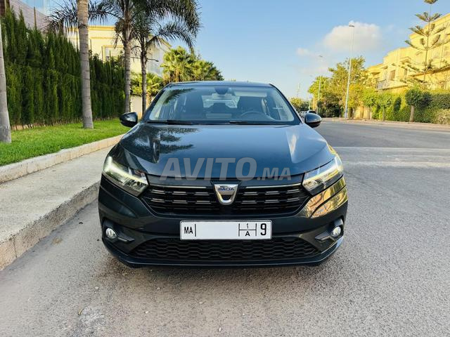 Dacia Logan full options 2022 encore neuf - 2