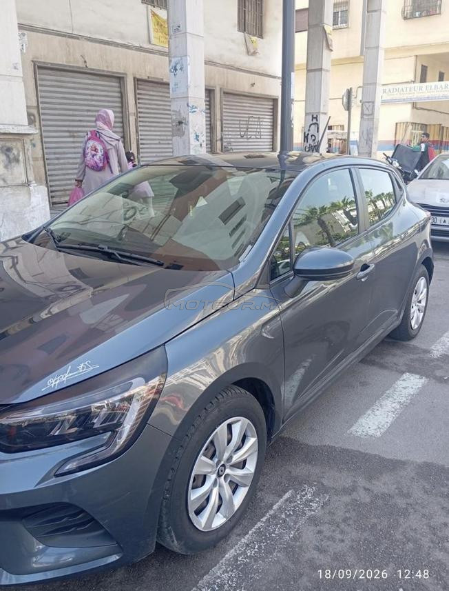 clio 5 modèle 2022 à vendre 
