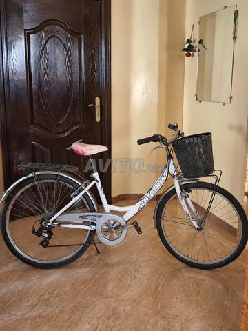Vélo avec panier en bon état.دراجة هواءي د - 2