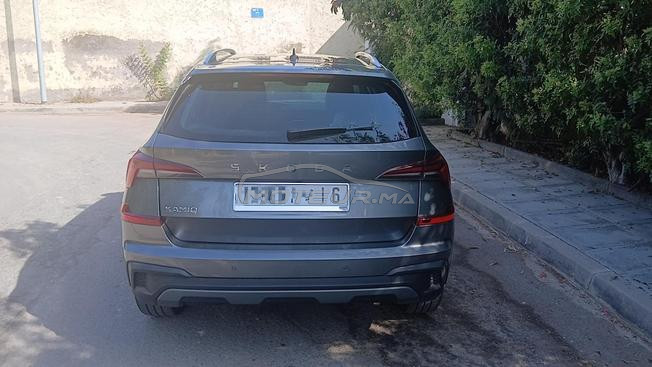 voiture neuve avec 2460 km modèle 10/2025