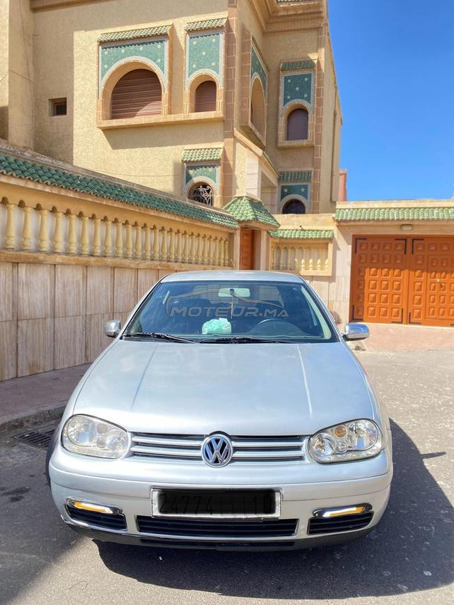 سيارة للبيع