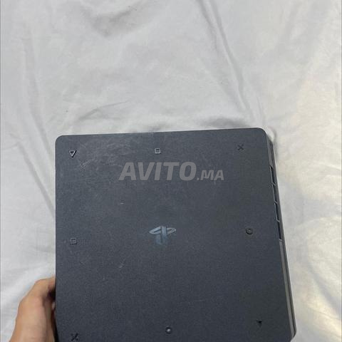 PS4 Slim 850Go comme neuve en ligne à vendre - 2