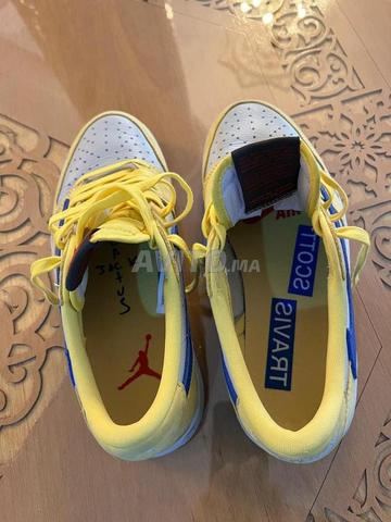 Air Jordan 1 Low x Travis Scott 'Canary' الأصلية
