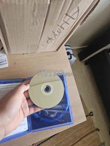 Jeux et manette PS5 pas cher et en très bon état. - 2