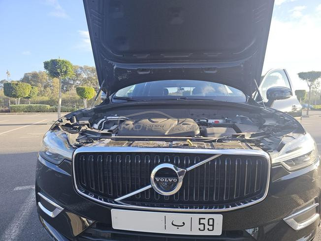 Volvo XC60 suréquipée commande spéciale