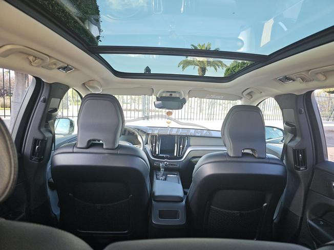 Volvo XC60 suréquipée commande spéciale