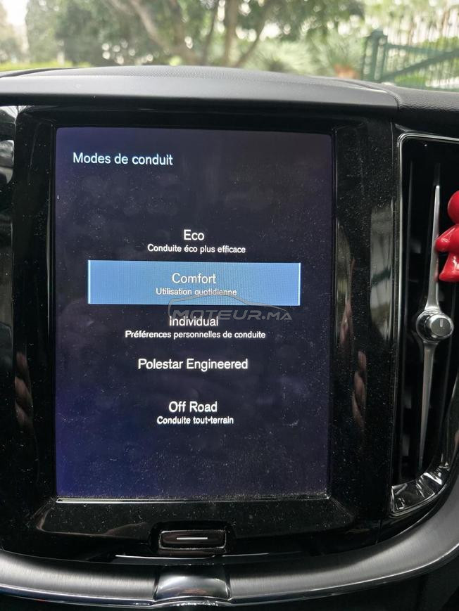 Volvo XC60 suréquipée commande spéciale