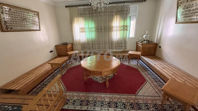 Salon marocain traditionnel en bois - 2