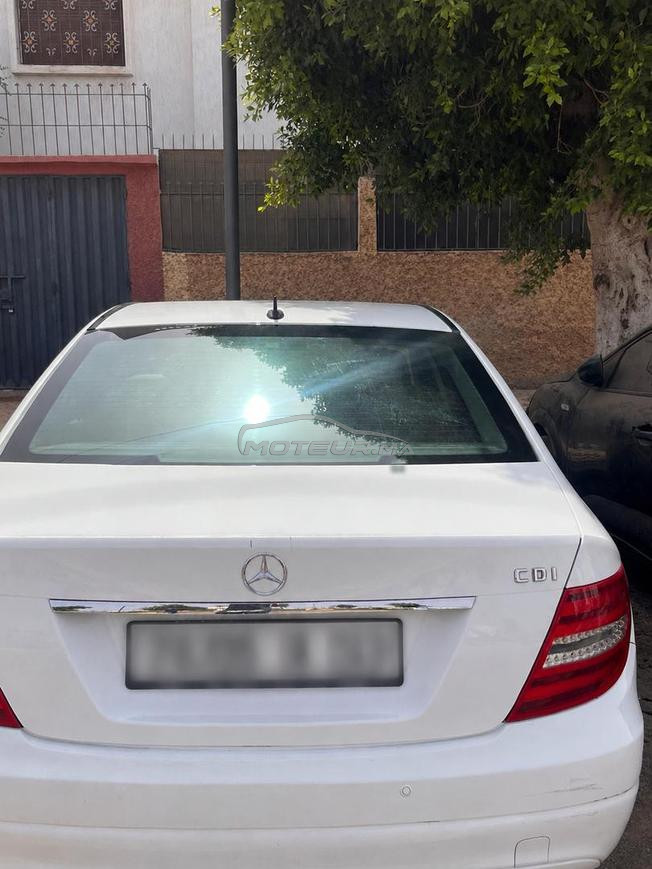 Mercedes-Benz 220 Diesel Manuelle 2014 à Agadir