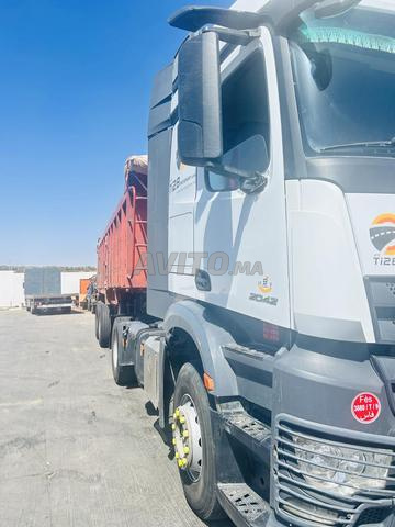 Mercedes Actros - 2