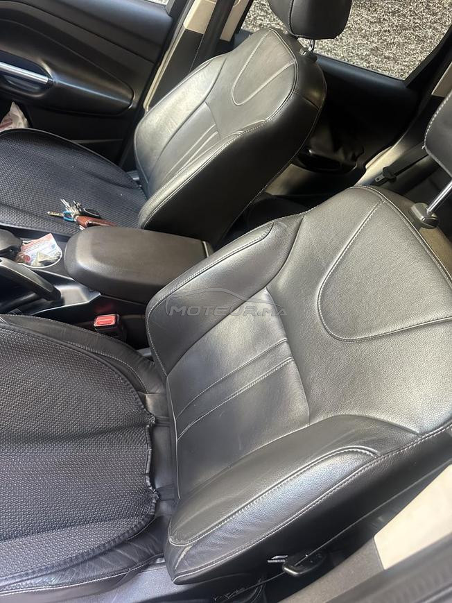 Ford Kuga en très bon état à vendre 