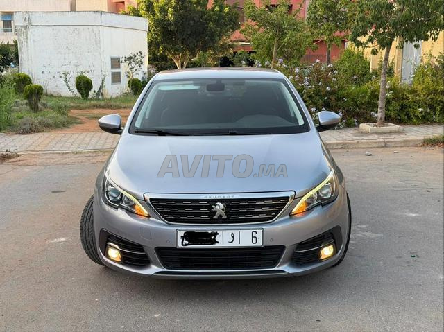 308 automatique allur 2021 96 mille km - 2