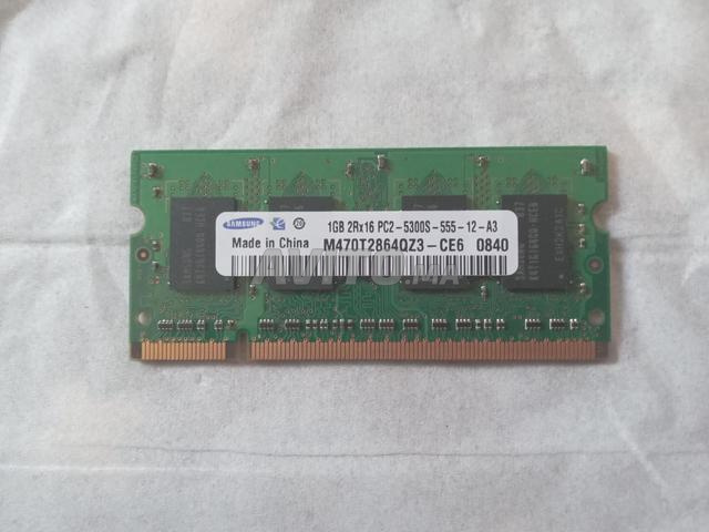ذاكرة وصول عشوائي سامسونج 1 جيجا بايت DDR2 للكمبيوتر المحمول – PC2-5300S