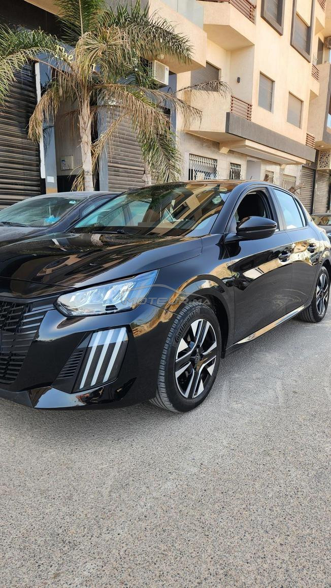 Peugeot 208 Diesel Manuelle 2024 à Casablanca