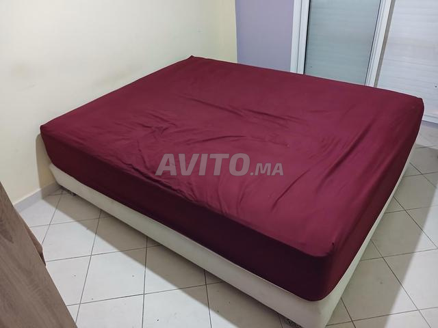 Lit état neuf avec matelas 160×200 - 2
