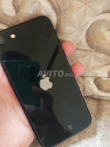 iPhone SE - 2