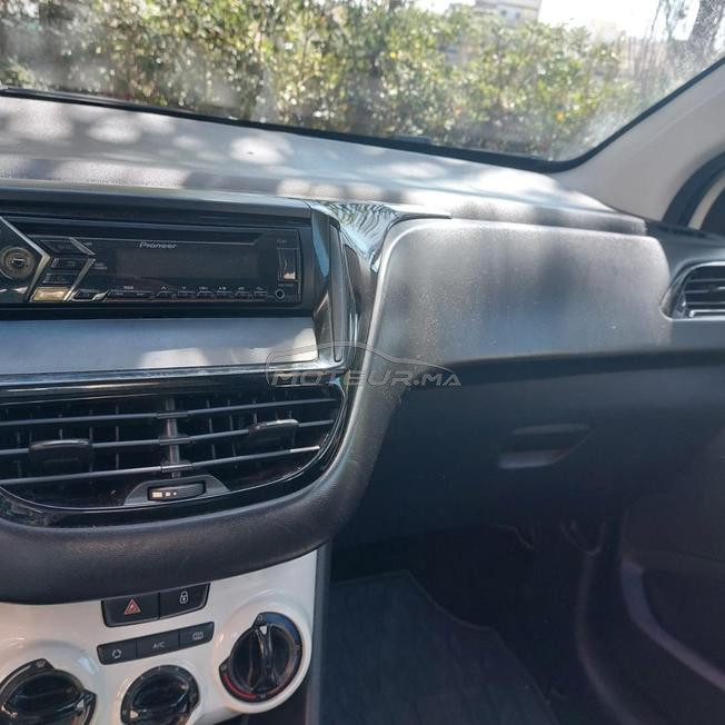 Peugeot 208 en très bon état.