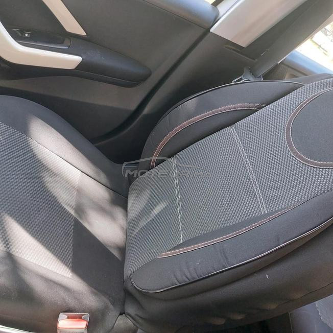 Peugeot 208 en très bon état.
