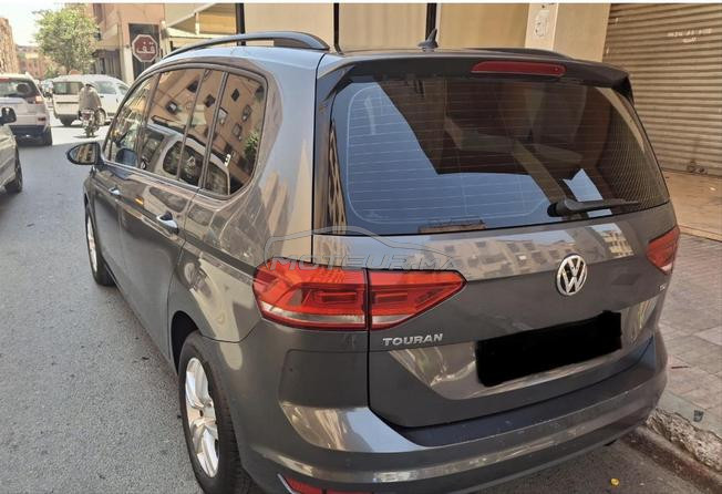 Volkswagen Touran 1.6 TDI – 7 places – 2017