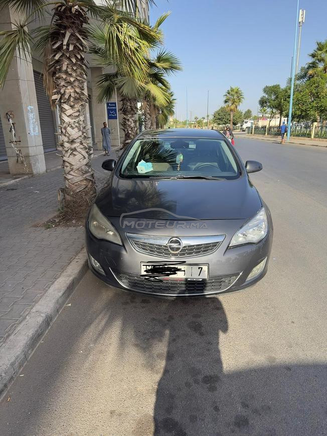 Opel Astra Diesel Manuelle 2012 à Casablanca