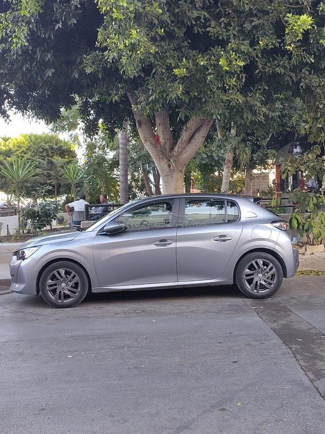 Peugeot 208 Diesel Manuelle 2021 à Kénitra