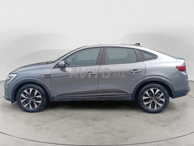RENAULT. Arkana - 2