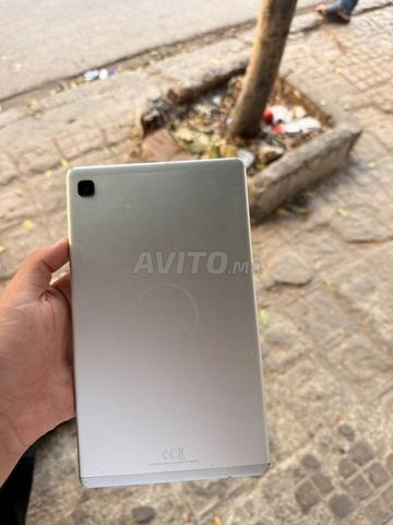 Tablette Samsung – Bon état, fonctionnelle - 2