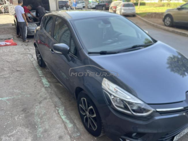 renault clio 4  tres bon état 