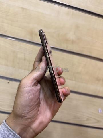 آيفون XS ذهبي 64/88