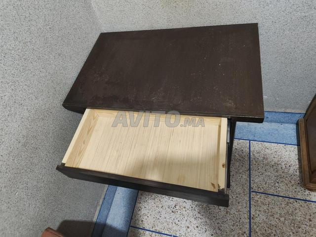Bureau en bois moyen - 2