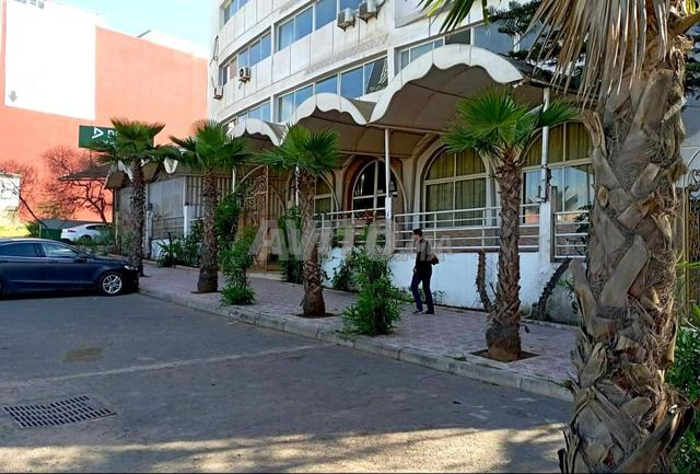 مكتب بحالة جيدة - 2