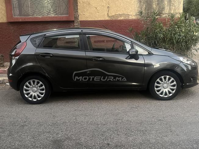 🚗 Ford Fiesta Diesel modèle 2016 – 119 000 km