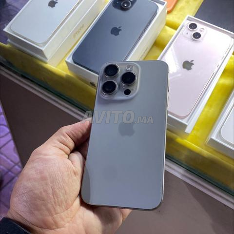 iPhone 15 pro 128gb comme neuf 88/état de batterie - 2