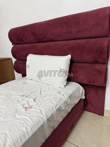 Lit avec matelas - 2