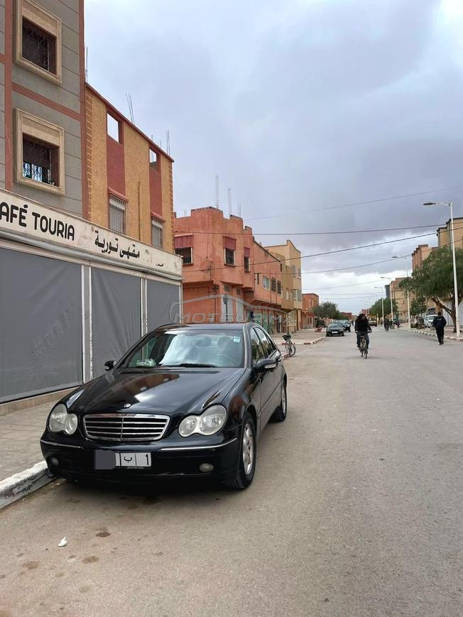 MERCEDES-BENZ C220 