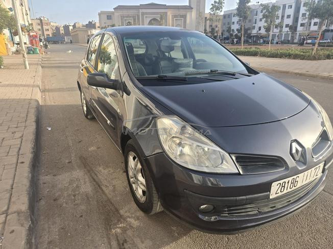 Clio diesel 6 chv toutes options 
