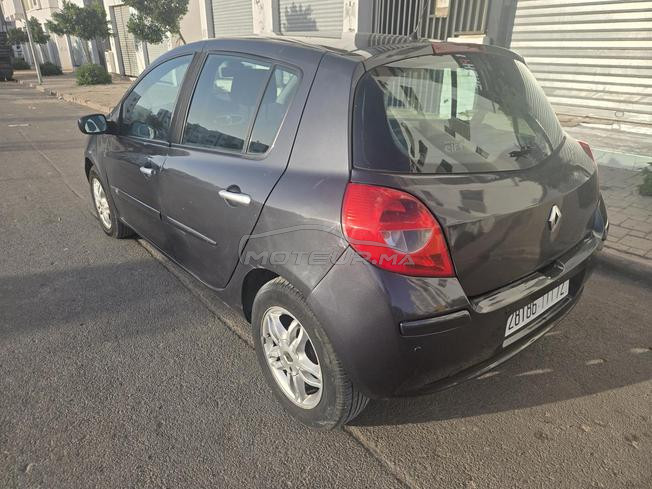Clio diesel 6 chv toutes options 