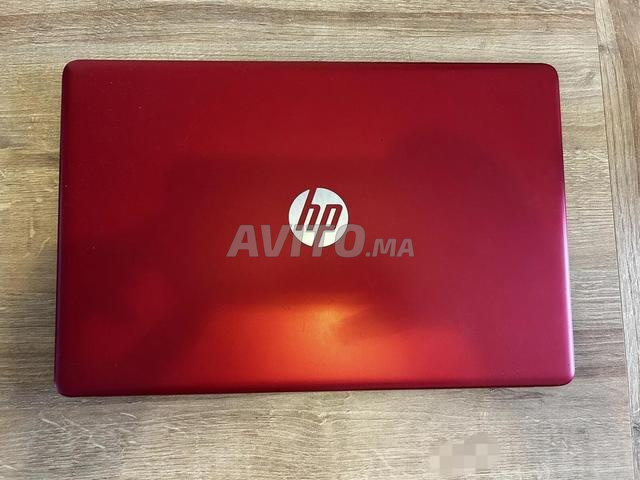 HP i7 8e génération RAM 8 Go disque 256 Go SSD écran 15 pouces